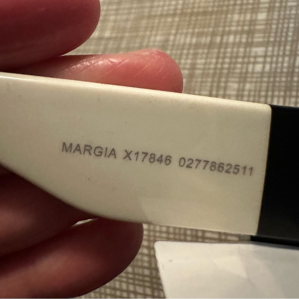 NWOT: Steve Madden Black and White Sunglasses - Picture 4 of 4